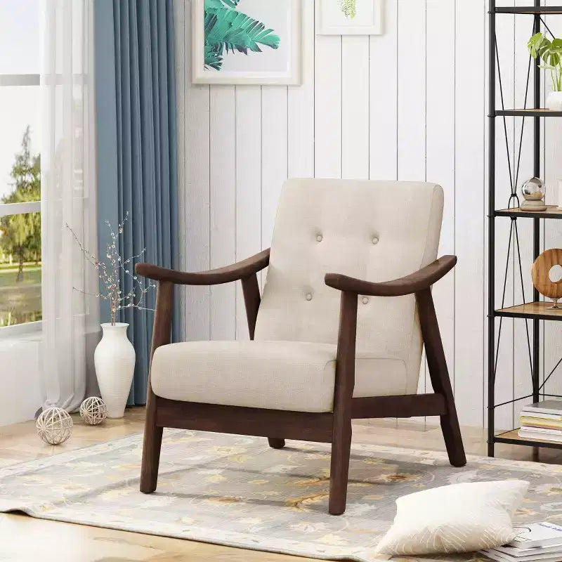 Poltrona trapuntata beige, struttura in metallo marrone, schienale basso, 1 posto
